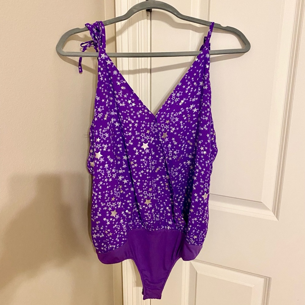 Buddy Love purple festive-star bodysuit. Size Medium!